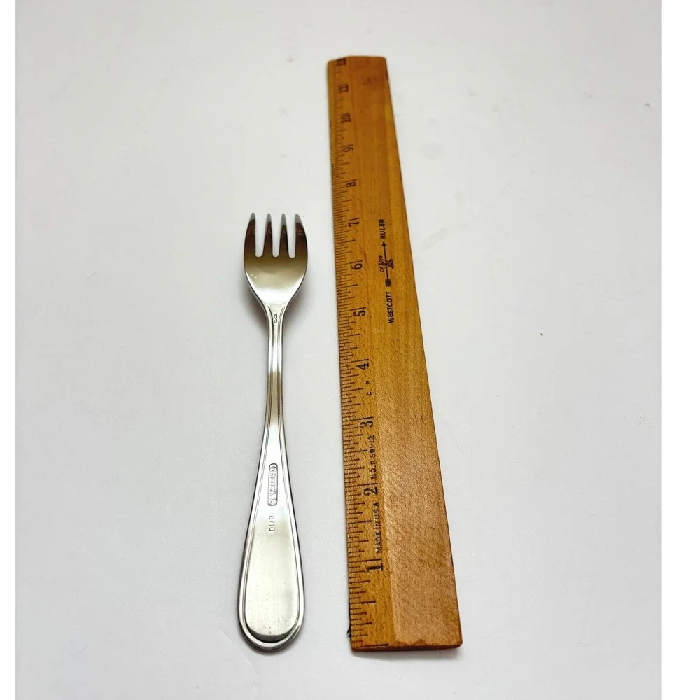 New Oneida New Rim Dinner Forks Flatware 18/10 S/S 7.25